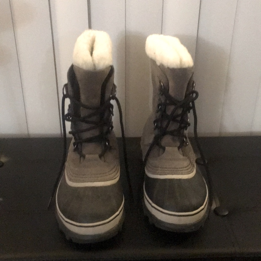 sorel grey suede women’s snow boots